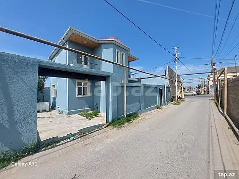 Satılır 5 otaqlı həyət evi