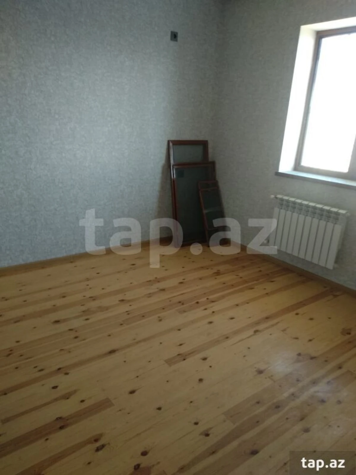 Satılır 4 otaqlı həyət evi