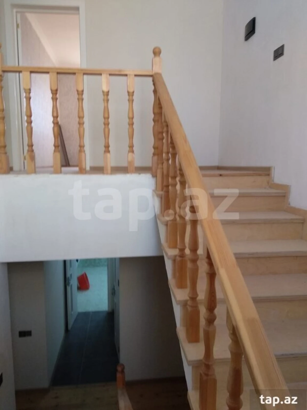 Satılır 4 otaqlı həyət evi