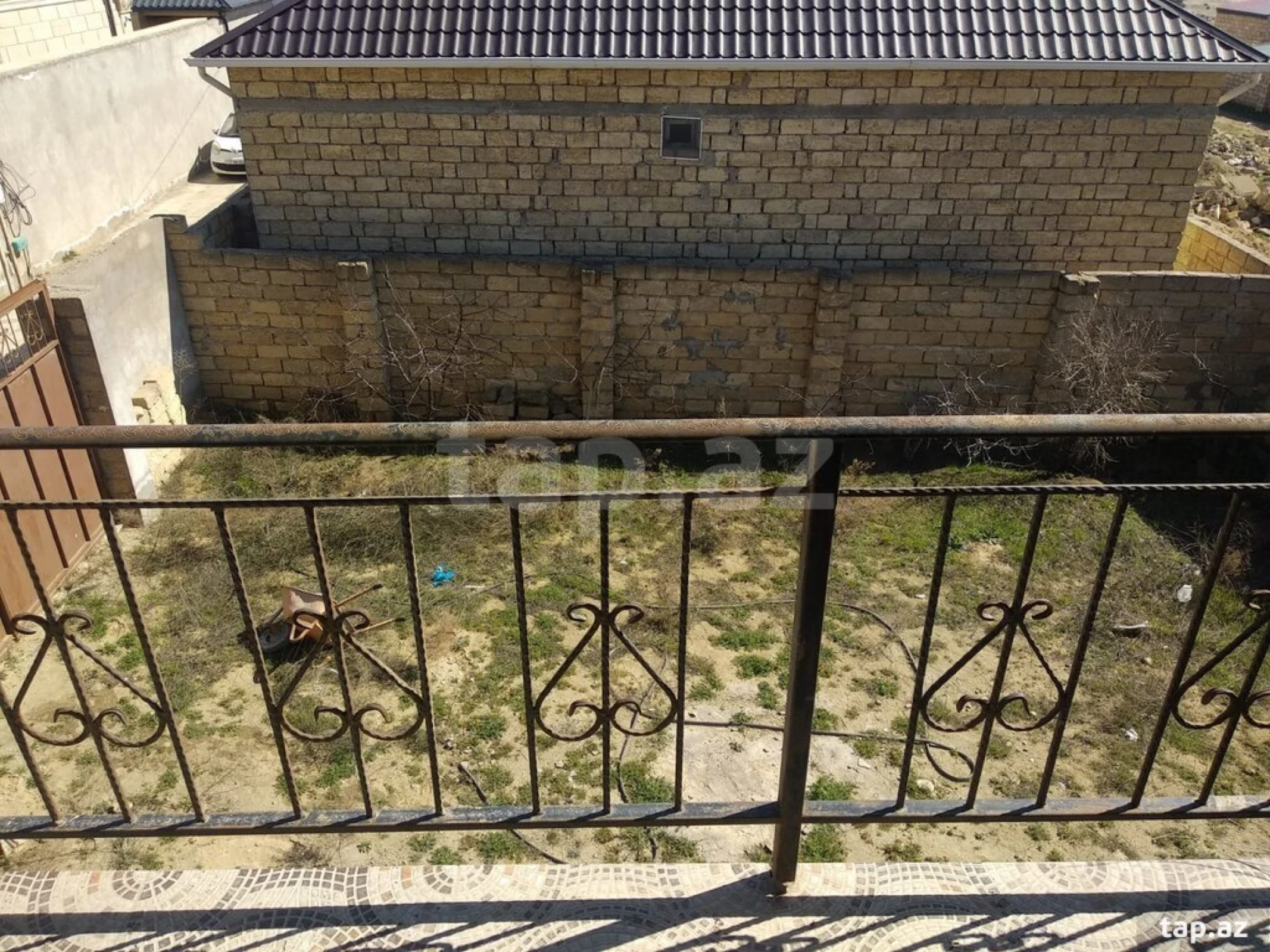 Satılır 4 otaqlı həyət evi