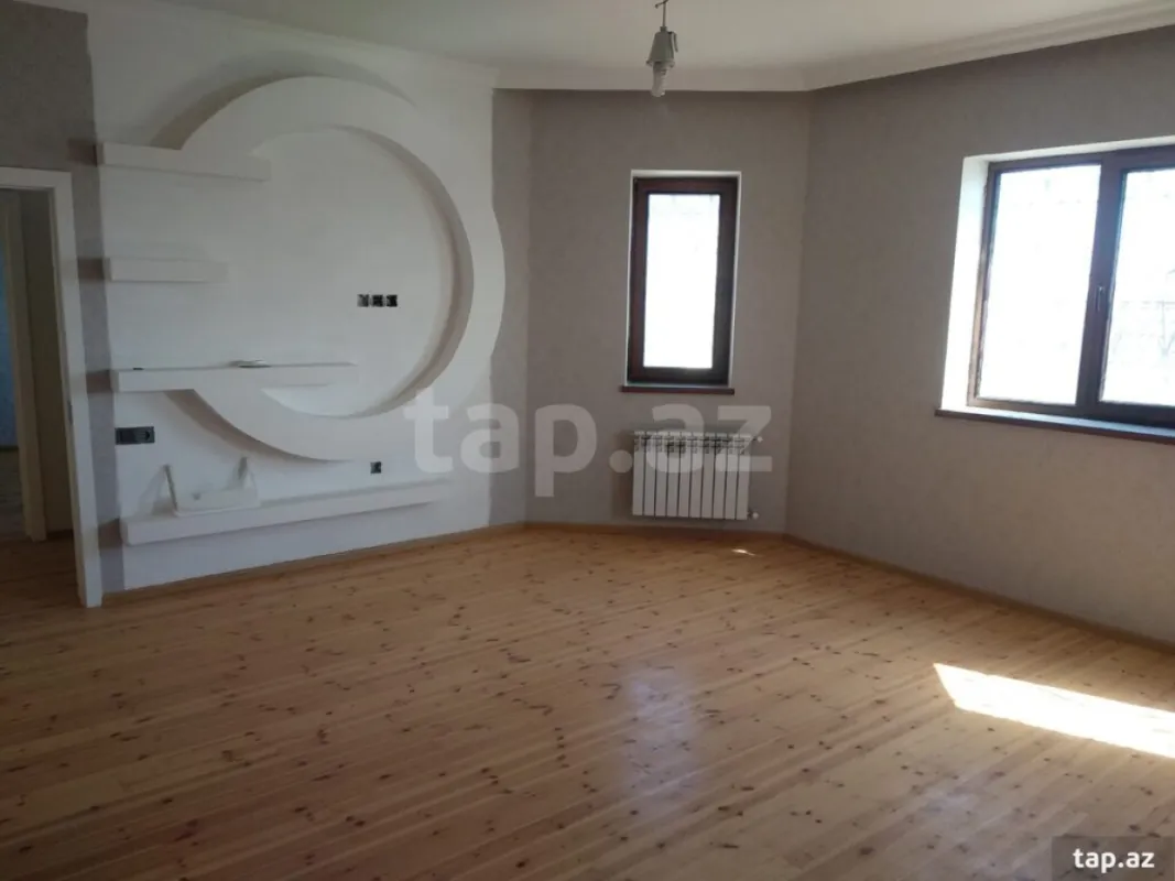 Satılır 4 otaqlı həyət evi