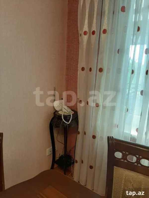 Satılır 6 otaqlı həyət evi