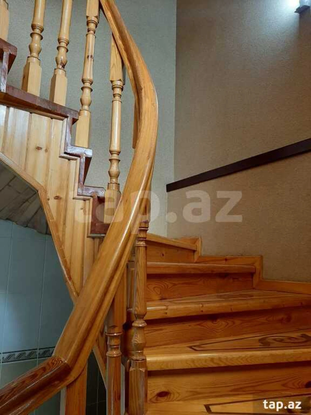 Satılır 6 otaqlı həyət evi