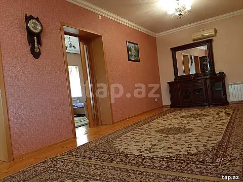 Satılır 6 otaqlı həyət evi