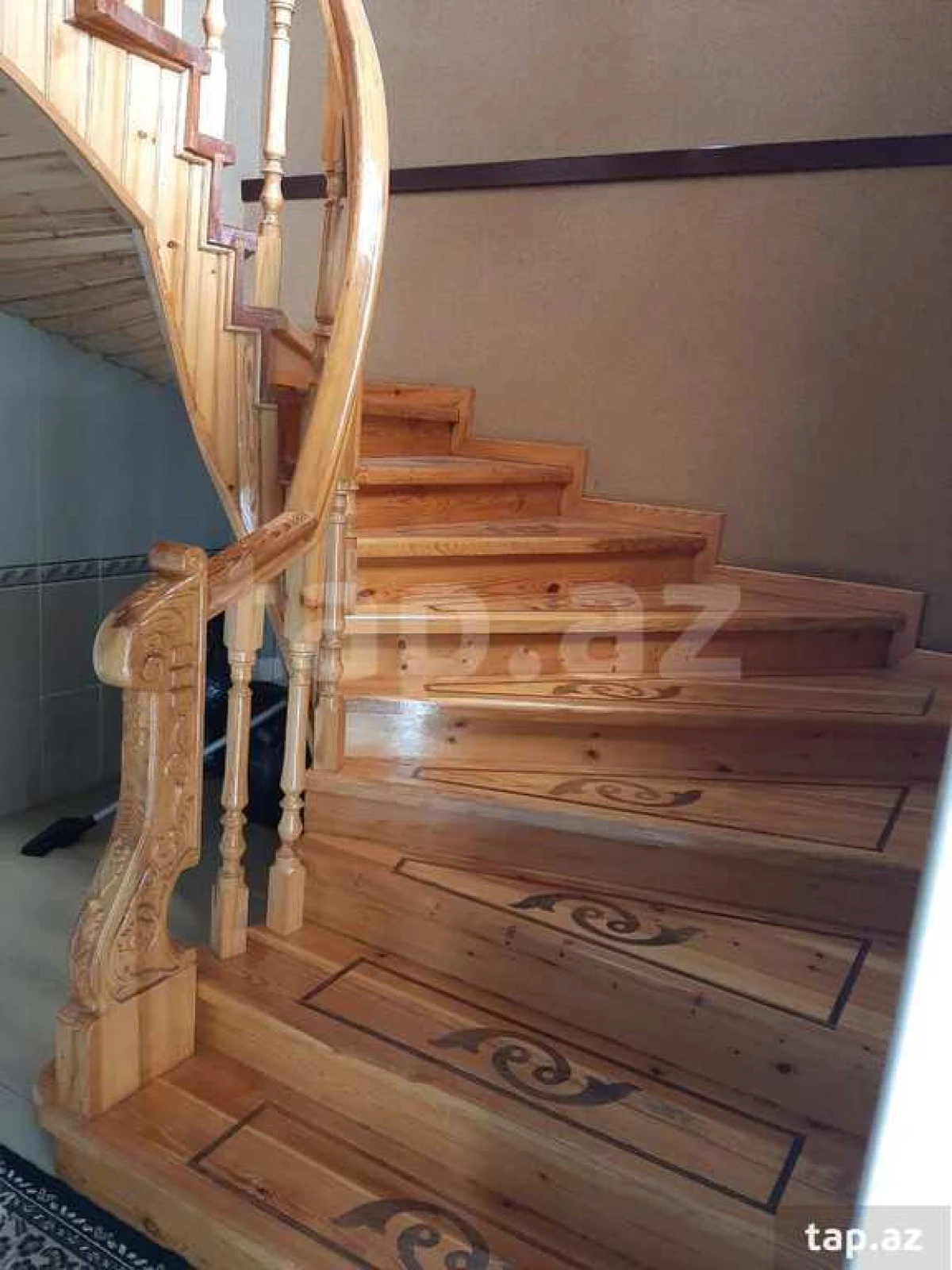 Satılır 6 otaqlı həyət evi