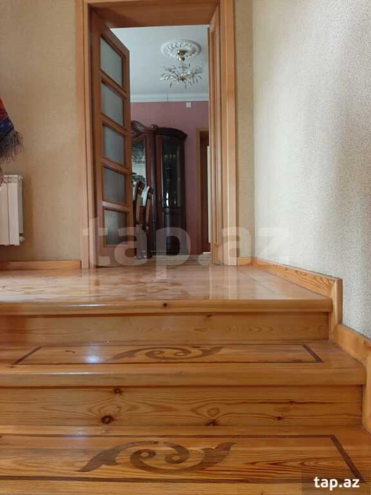 Satılır 6 otaqlı həyət evi