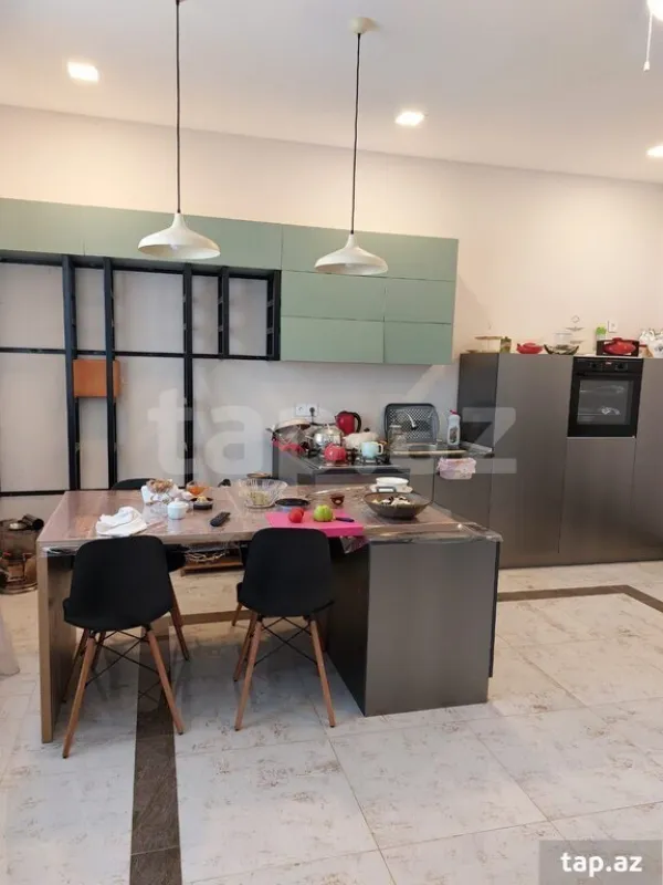 Kirayə verilir 4 otaqlı həyət evi 200 m²