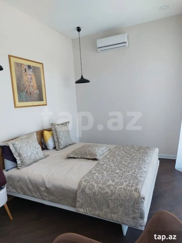 Kirayə verilir 4 otaqlı həyət evi 200 m²