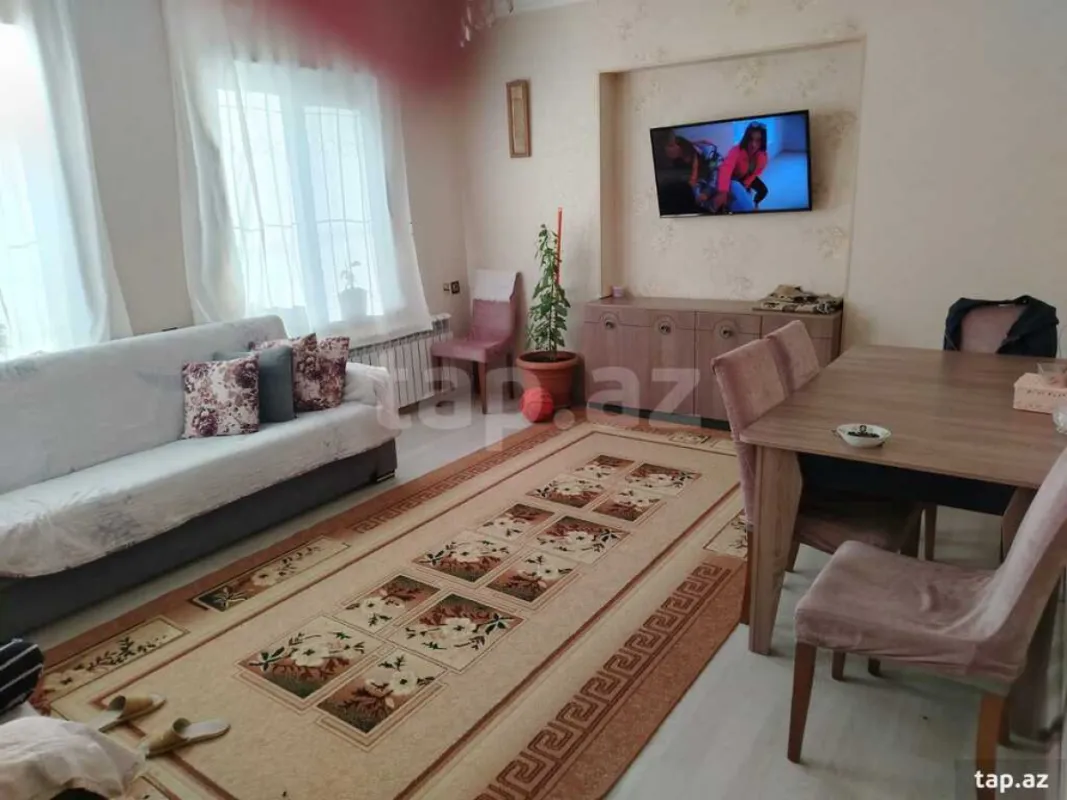 Kirayə verilir 3 otaqlı həyət evi