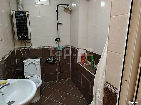 Kirayə verilir 3 otaqlı həyət evi