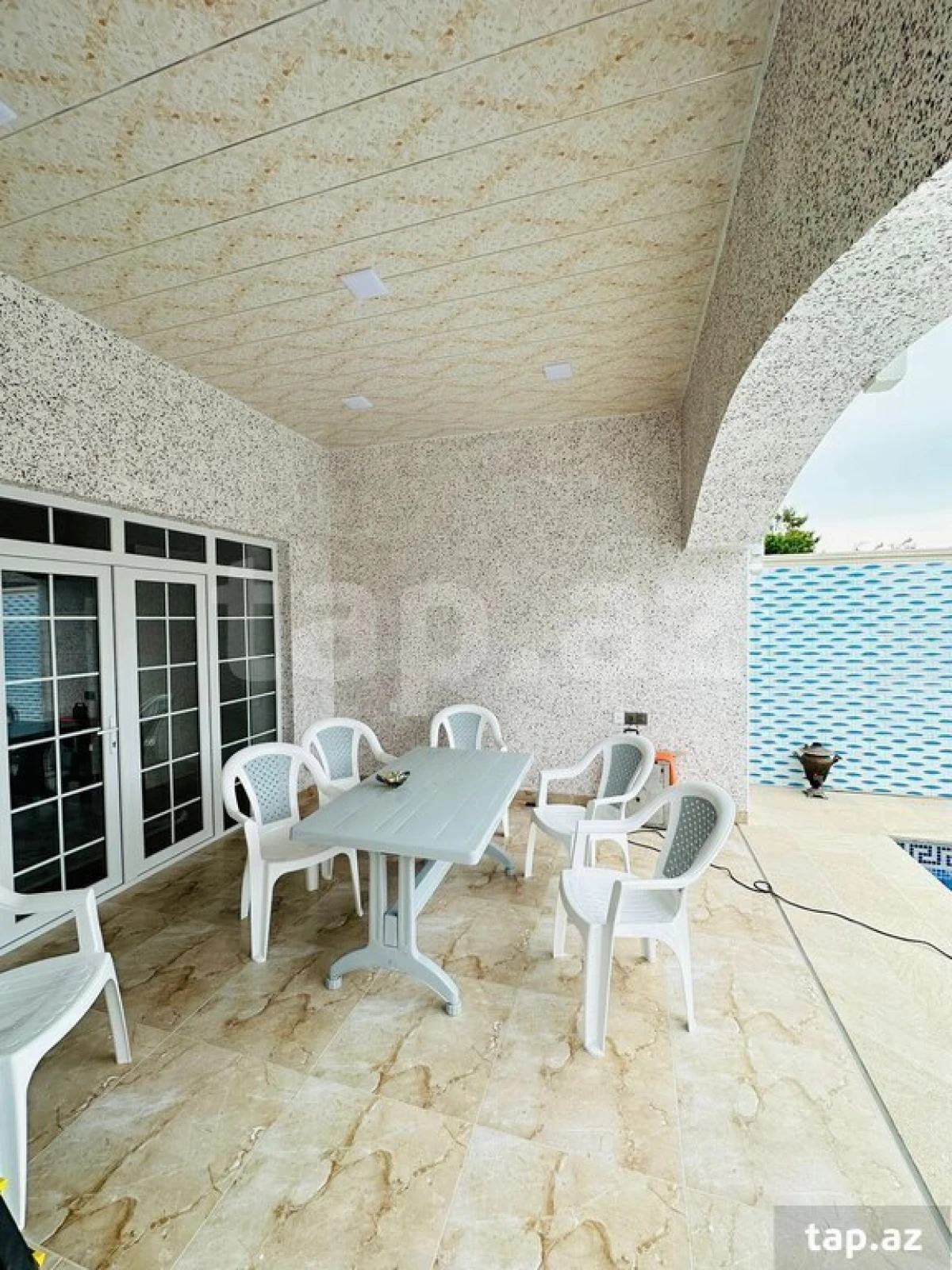 Kirayə verilir 4 otaqlı həyət evi 160 m²