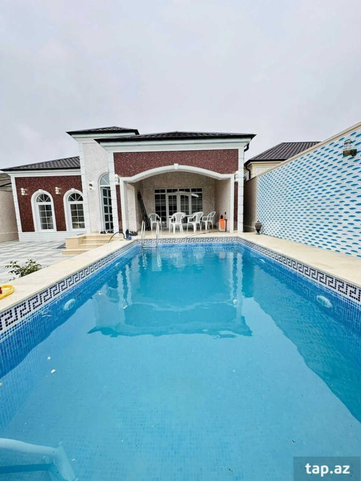 Kirayə verilir 4 otaqlı həyət evi 160 m²