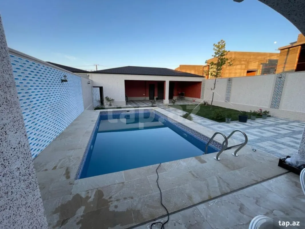 Kirayə verilir 4 otaqlı həyət evi 160 m²