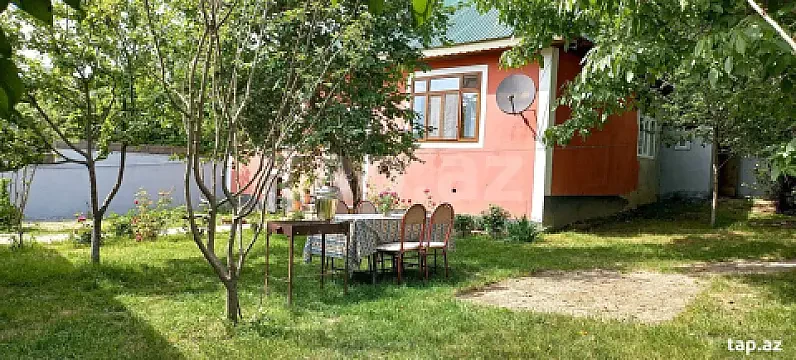 Kirayə verilir 3 otaqlı həyət evi 100 m² — Qəbələ 3 otaq 100.00 m²