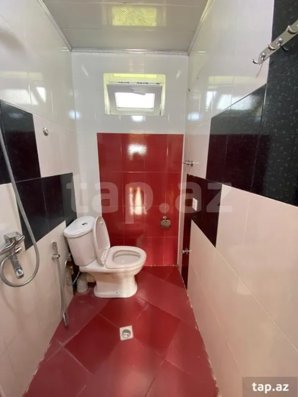 Kirayə verilir 3 otaqlı həyət evi