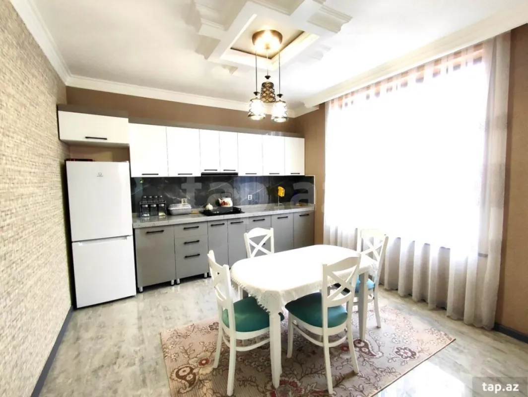 Kirayə verilir 3 otaqlı həyət evi 140 m²