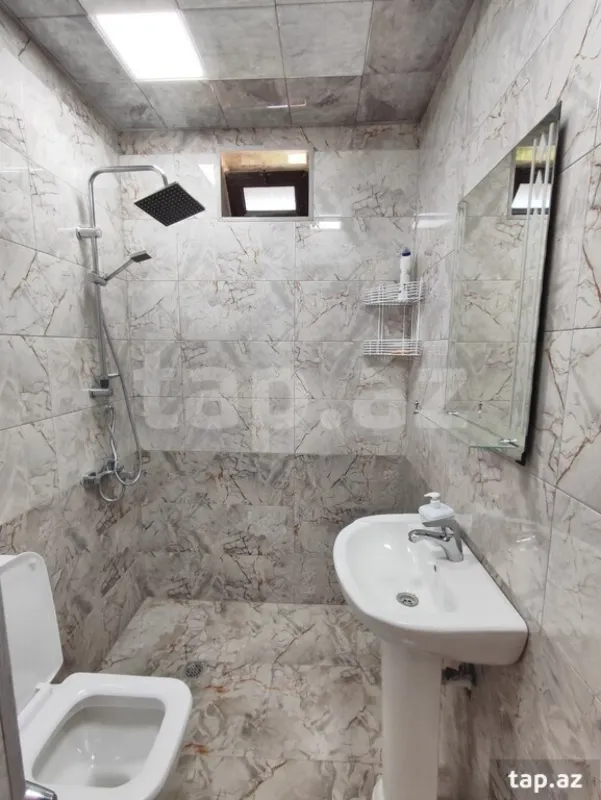 Kirayə verilir 3 otaqlı həyət evi 140 m²