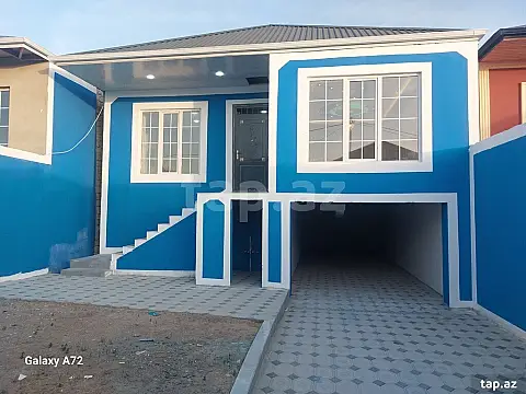 Satılır 3 otaqlı həyət evi 240 m²