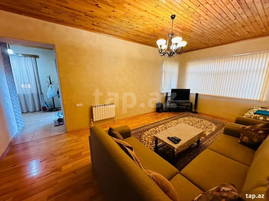 Kirayə verilir 4 otaqlı həyət evi 200 m²