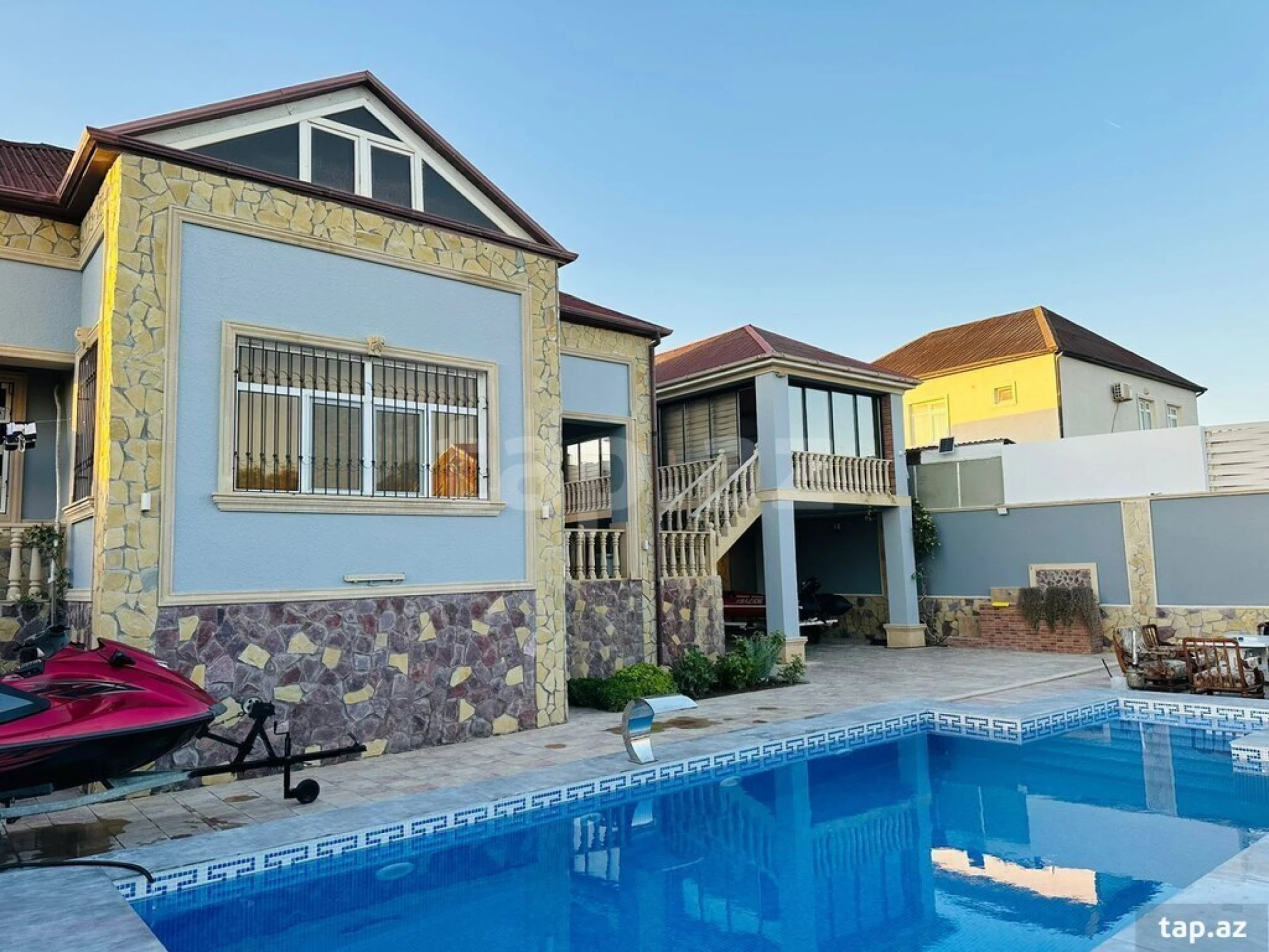 Kirayə verilir 4 otaqlı həyət evi 200 m²