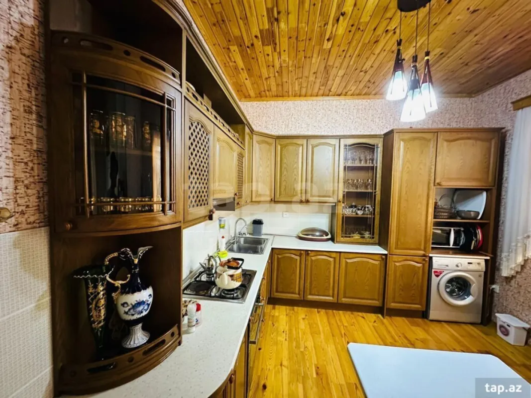 Kirayə verilir 4 otaqlı həyət evi 200 m²