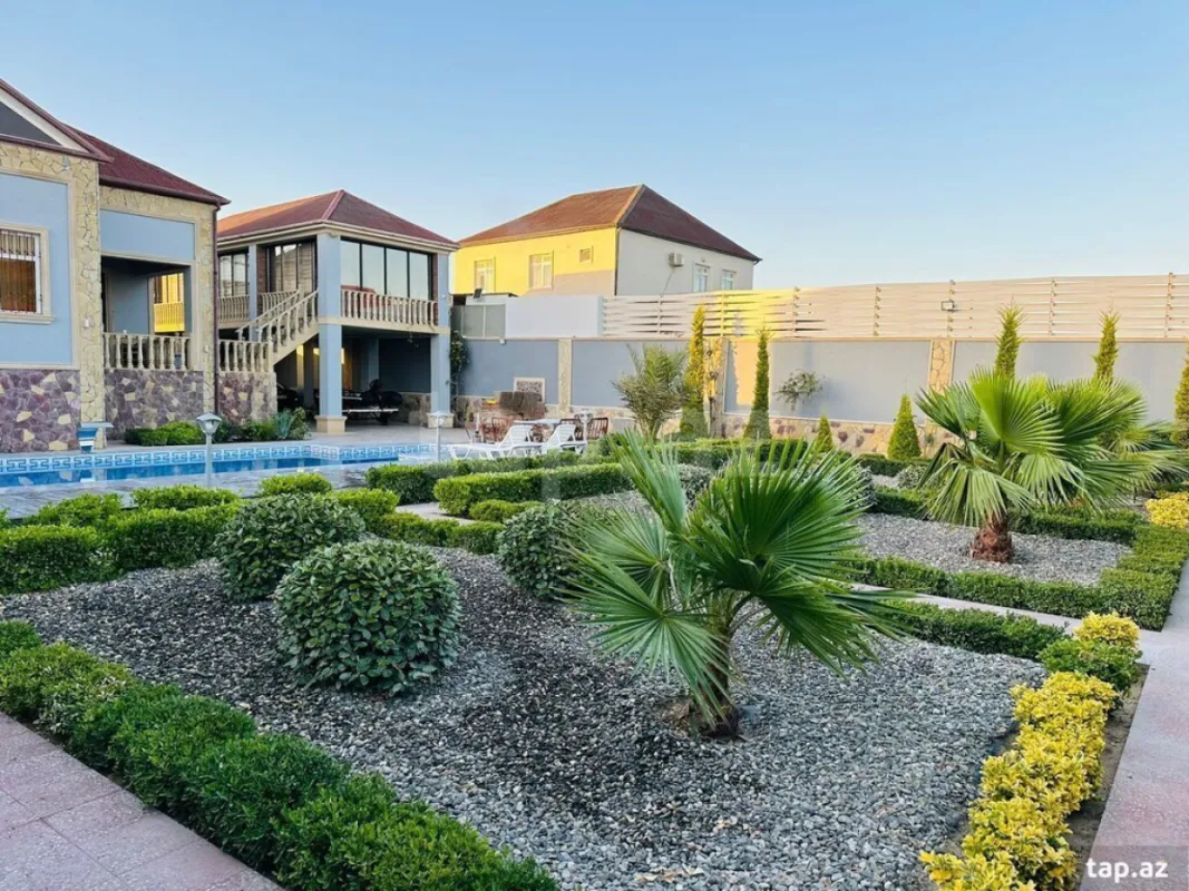 Kirayə verilir 4 otaqlı həyət evi 200 m²