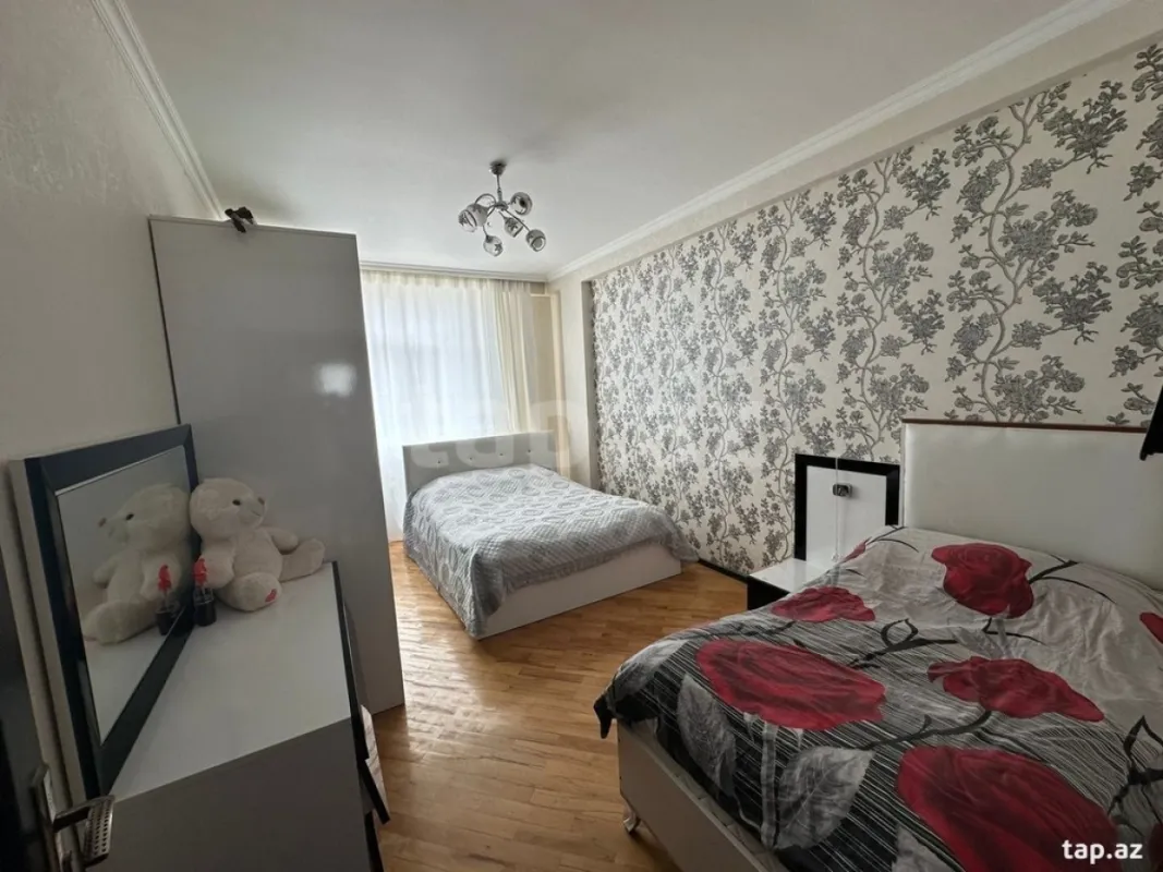 Satılır 3 otaqlı yeni tikili 96 m²