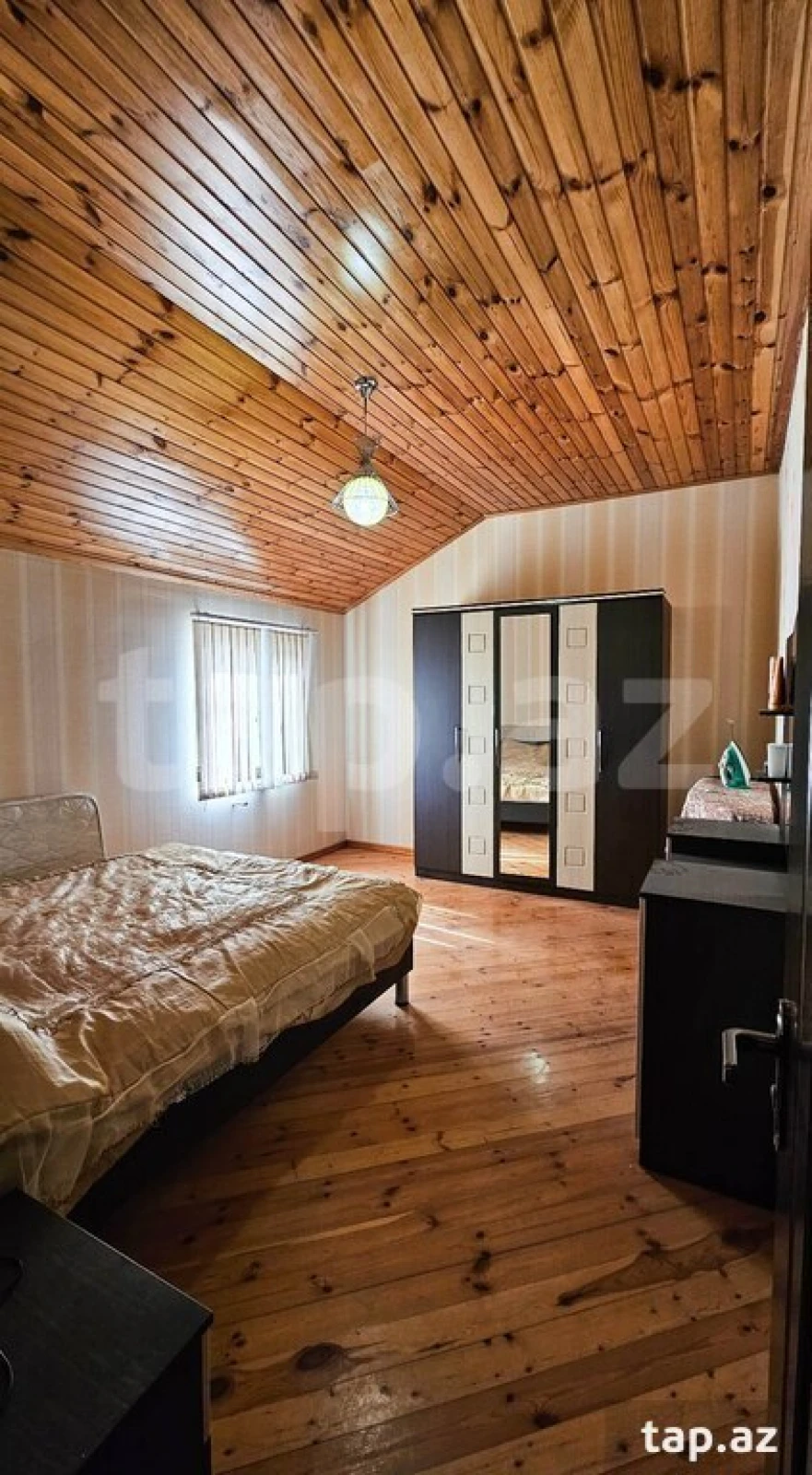 Satılır 7 otaqlı həyət evi 218 m²