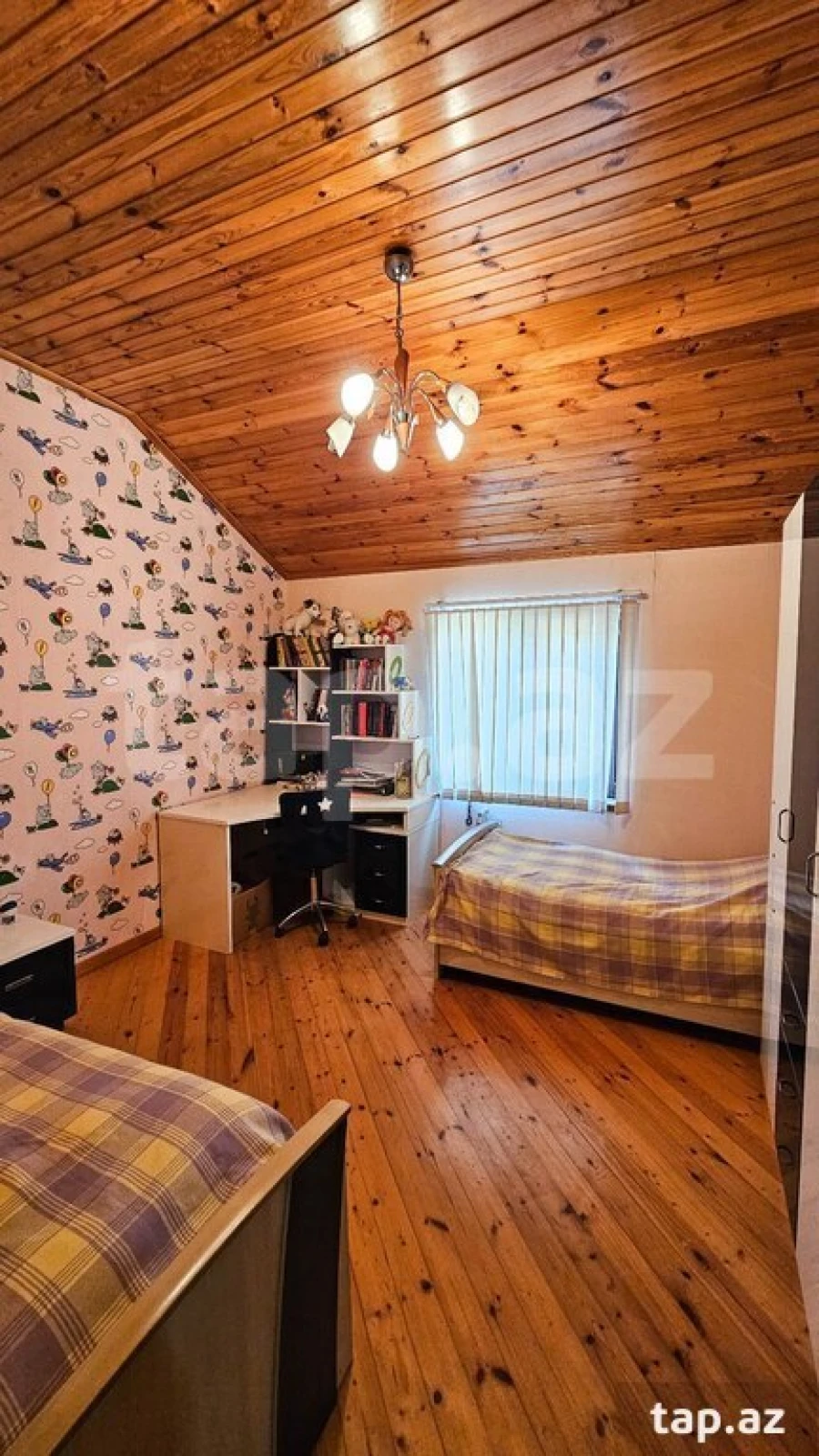 Satılır 7 otaqlı həyət evi 218 m²