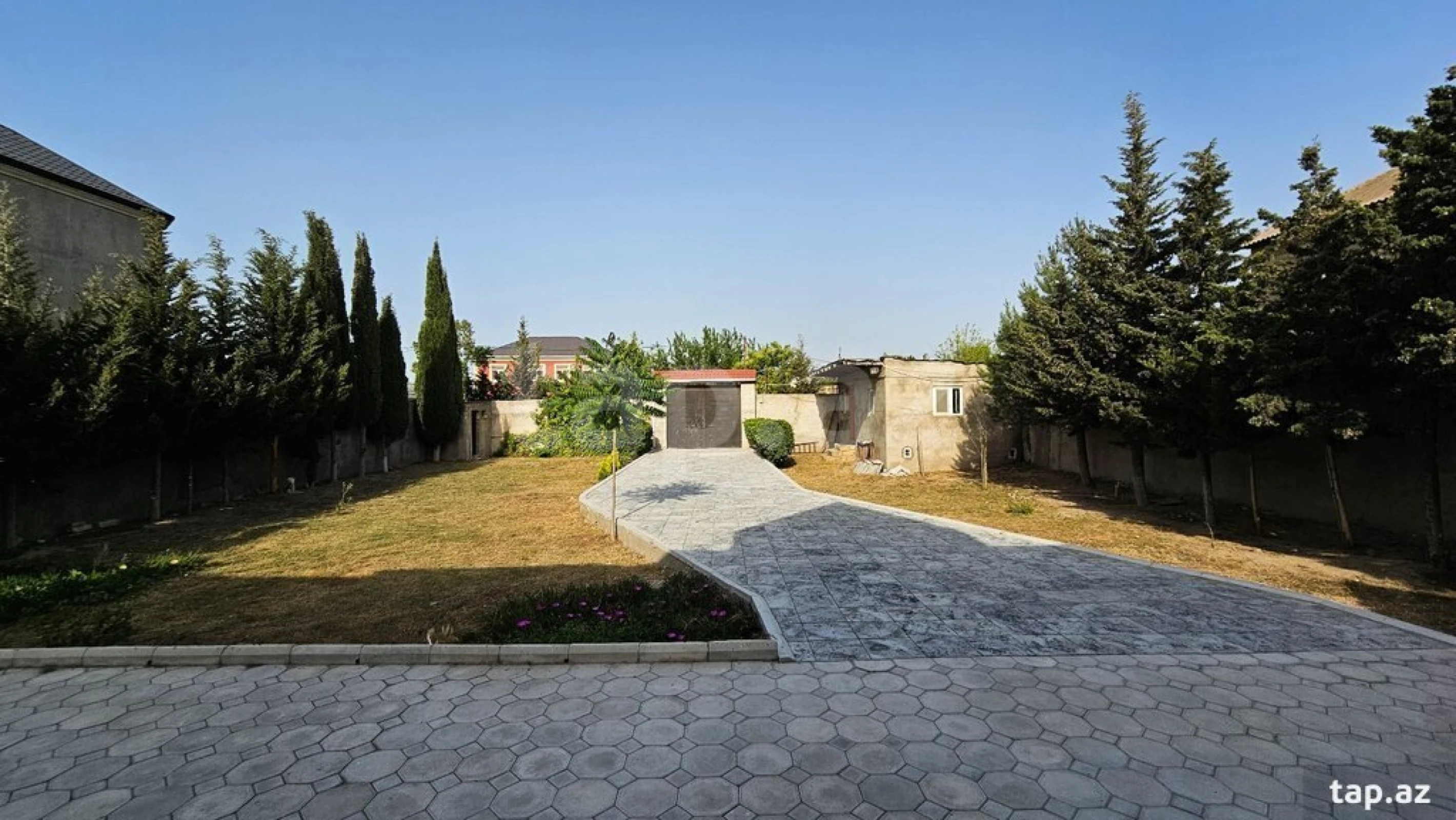 Satılır 7 otaqlı həyət evi 218 m²