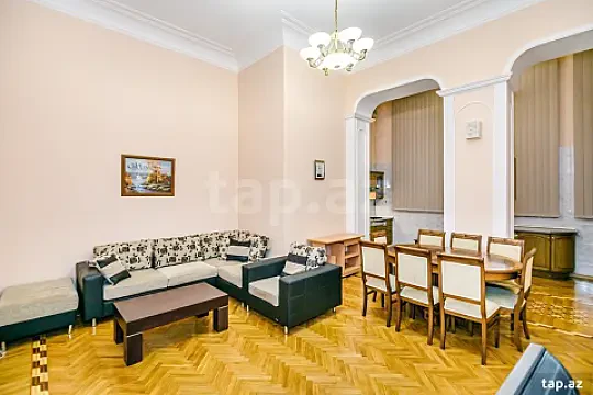 Kirayə verilir 3 otaqlı mənzil 165 m² — Bakı, İçərişəhər 3 otaq 165.00 m²