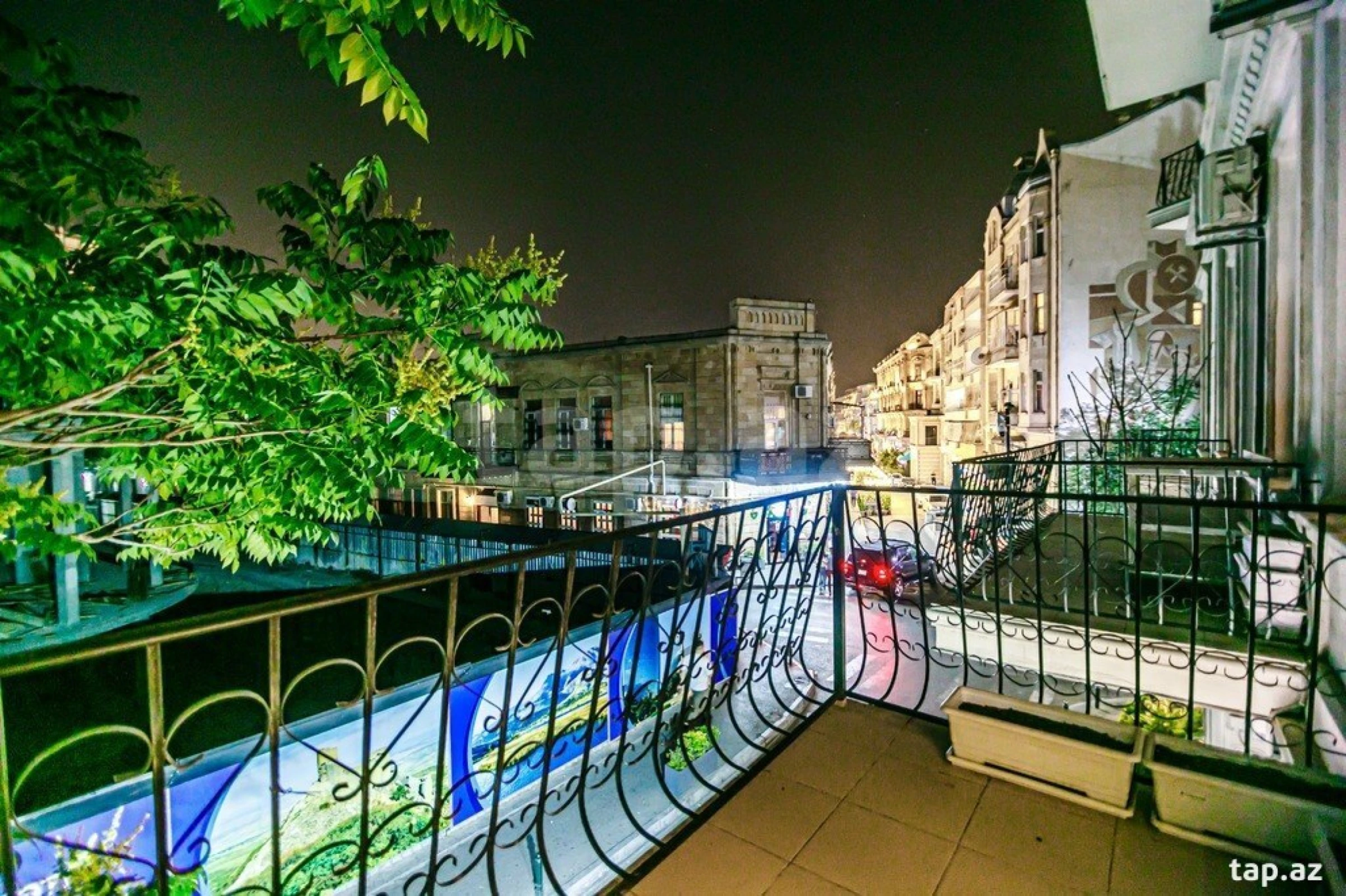 Kirayə verilir 5 otaqlı mənzil 260 m²