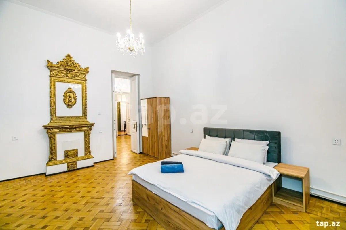 Kirayə verilir 5 otaqlı mənzil 260 m²