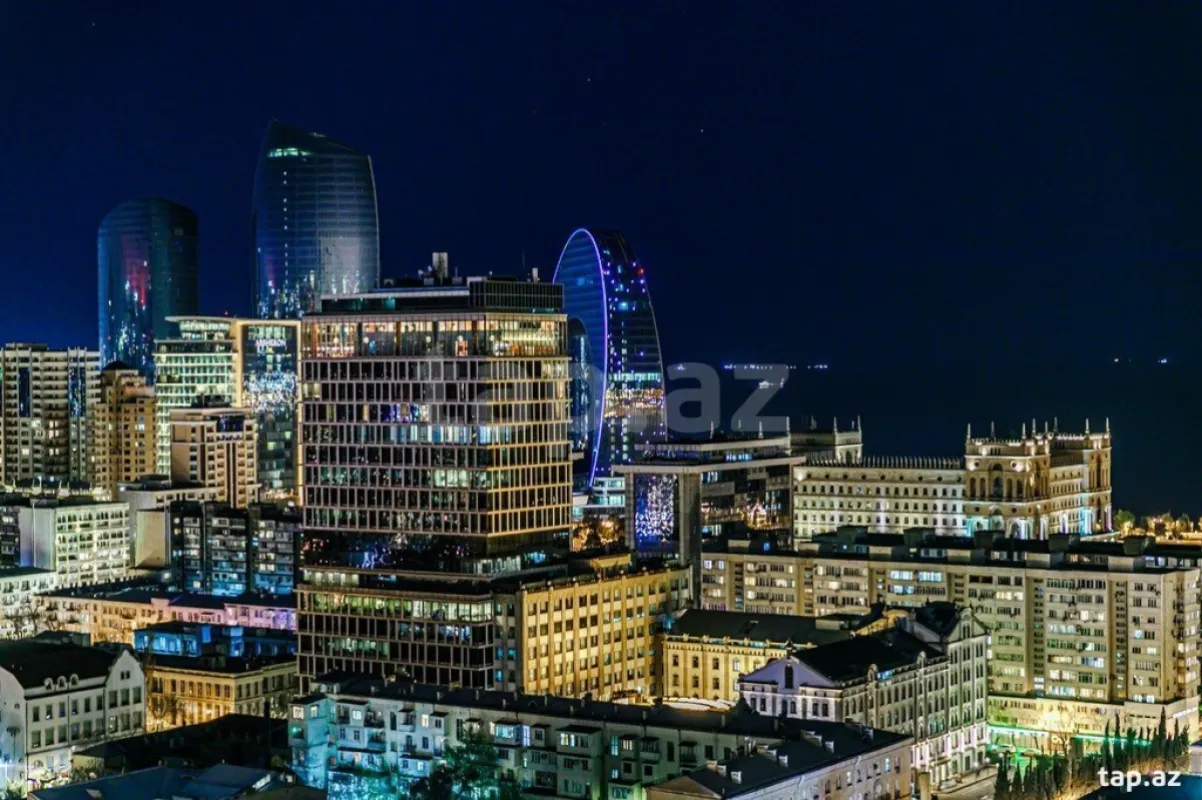 Kirayə verilir 3 otaqlı yeni tikili 205 m²