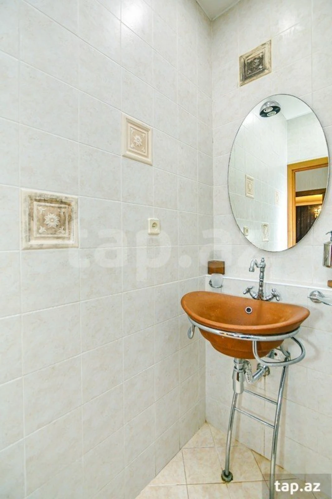 Kirayə verilir 3 otaqlı yeni tikili 205 m²