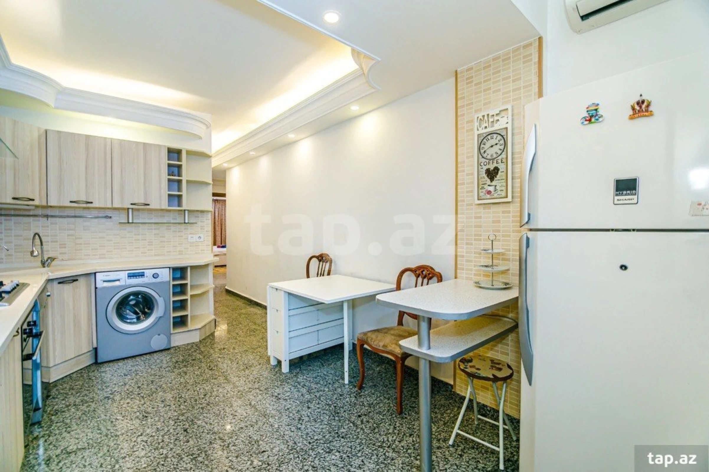 Kirayə verilir 4 otaqlı mənzil 165 m²
