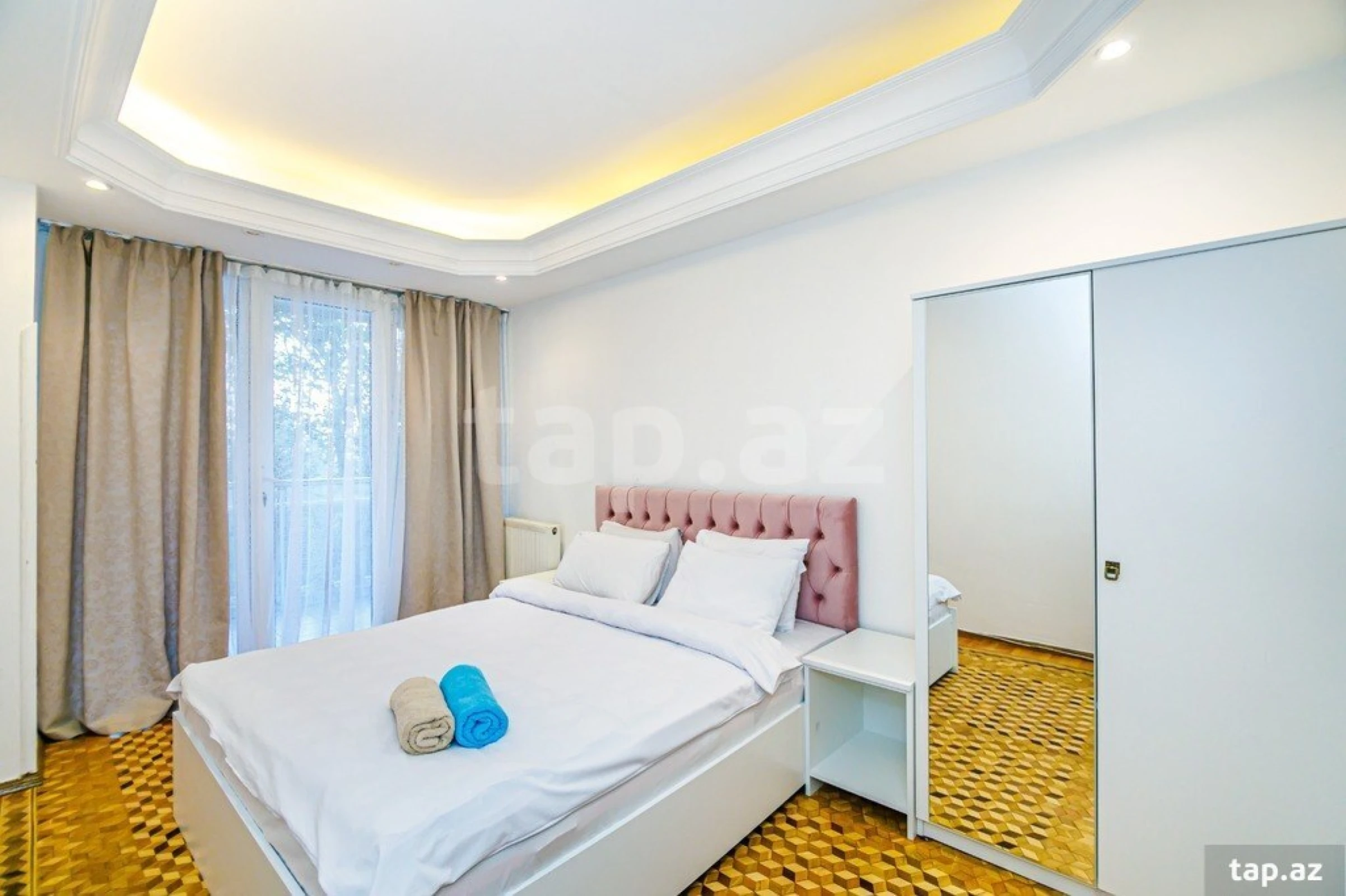 Kirayə verilir 4 otaqlı mənzil 165 m²