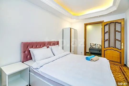 Kirayə verilir 4 otaqlı mənzil 165 m²