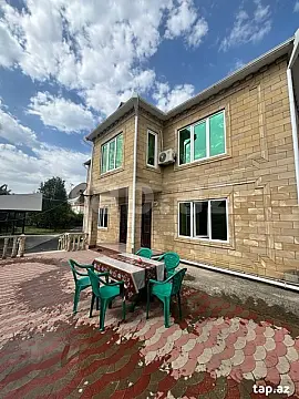 Satılır 6 otaqlı həyət evi 174 m²