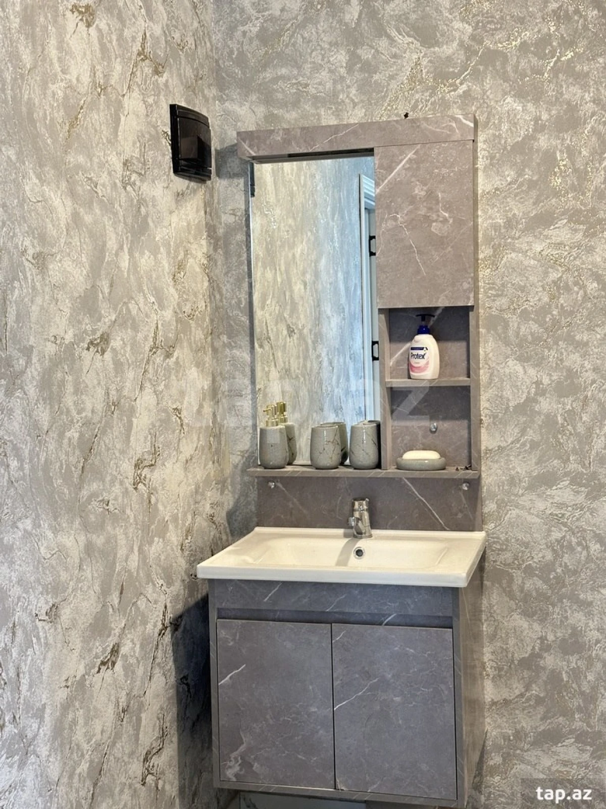 Kirayə verilir 2 otaqlı həyət evi