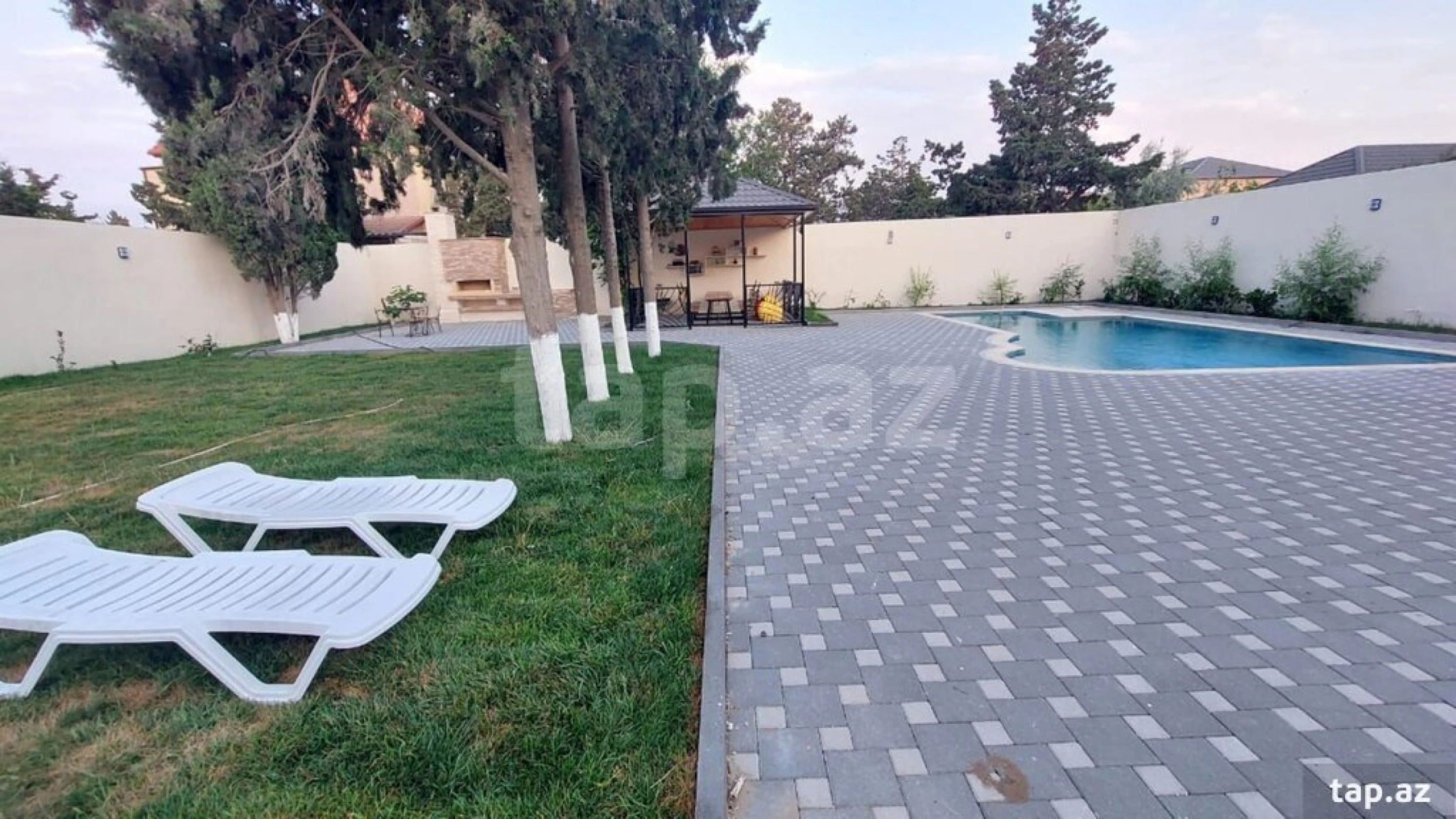 Kirayə verilir 4 otaqlı həyət evi 200 m²