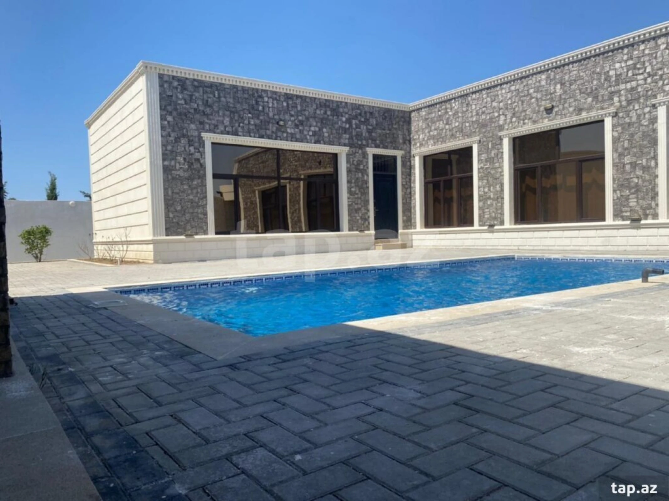 Kirayə verilir 4 otaqlı həyət evi 200 m²