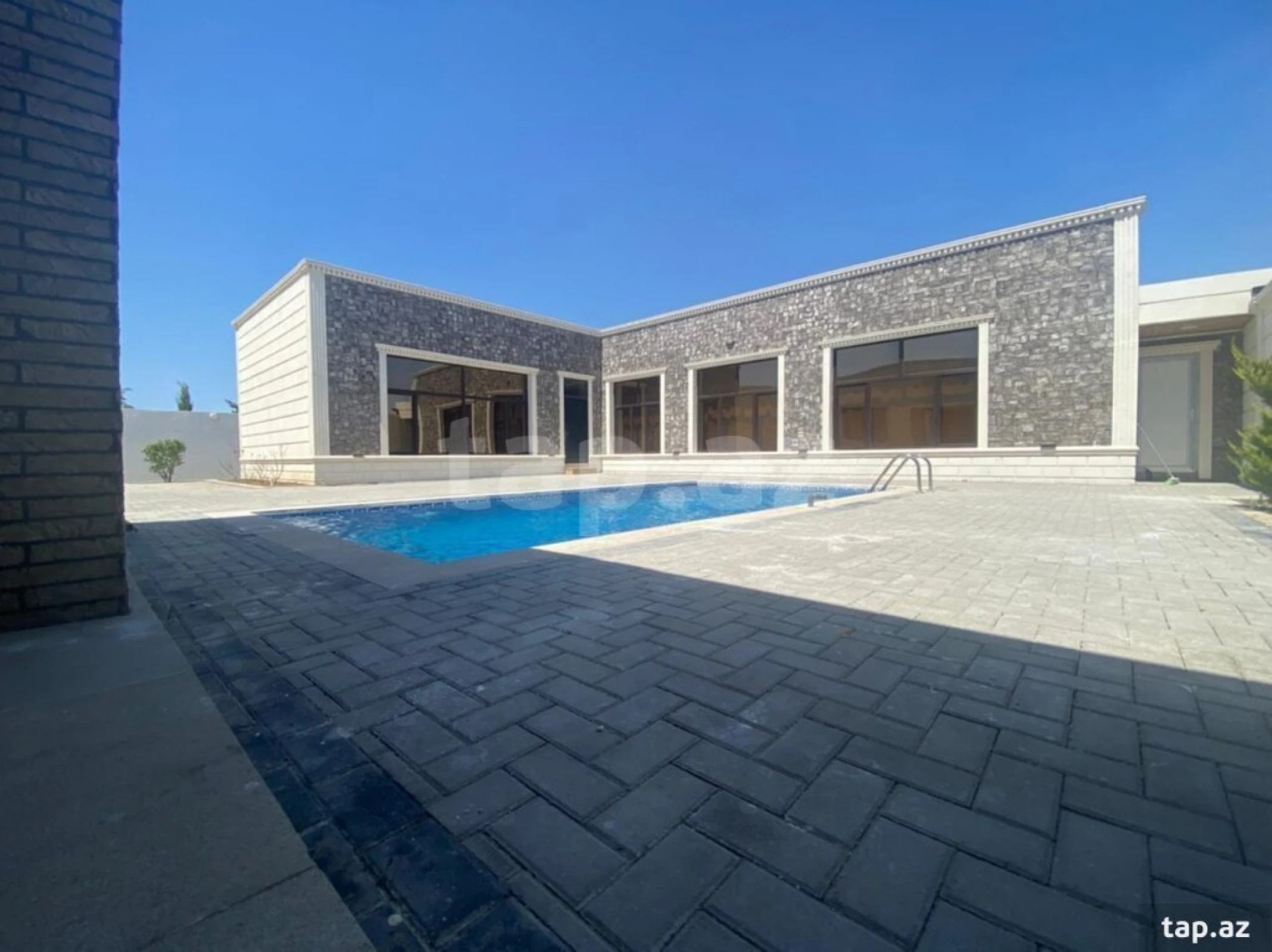 Kirayə verilir 4 otaqlı həyət evi 200 m²