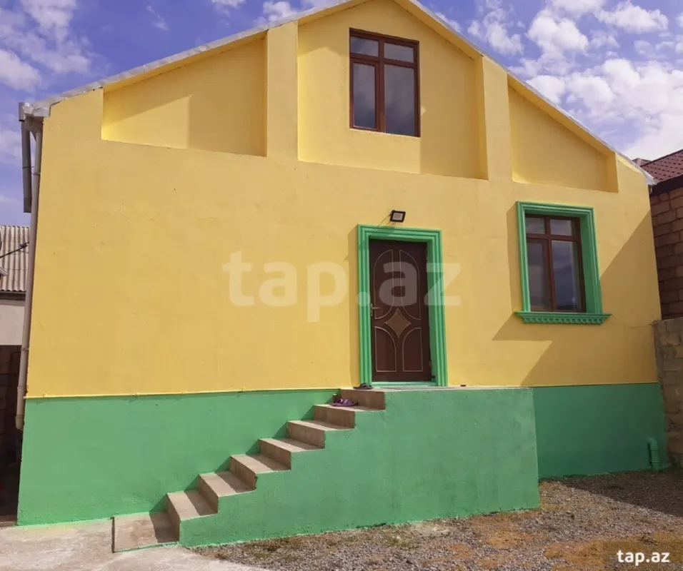 Satılır 3 otaqlı həyət evi