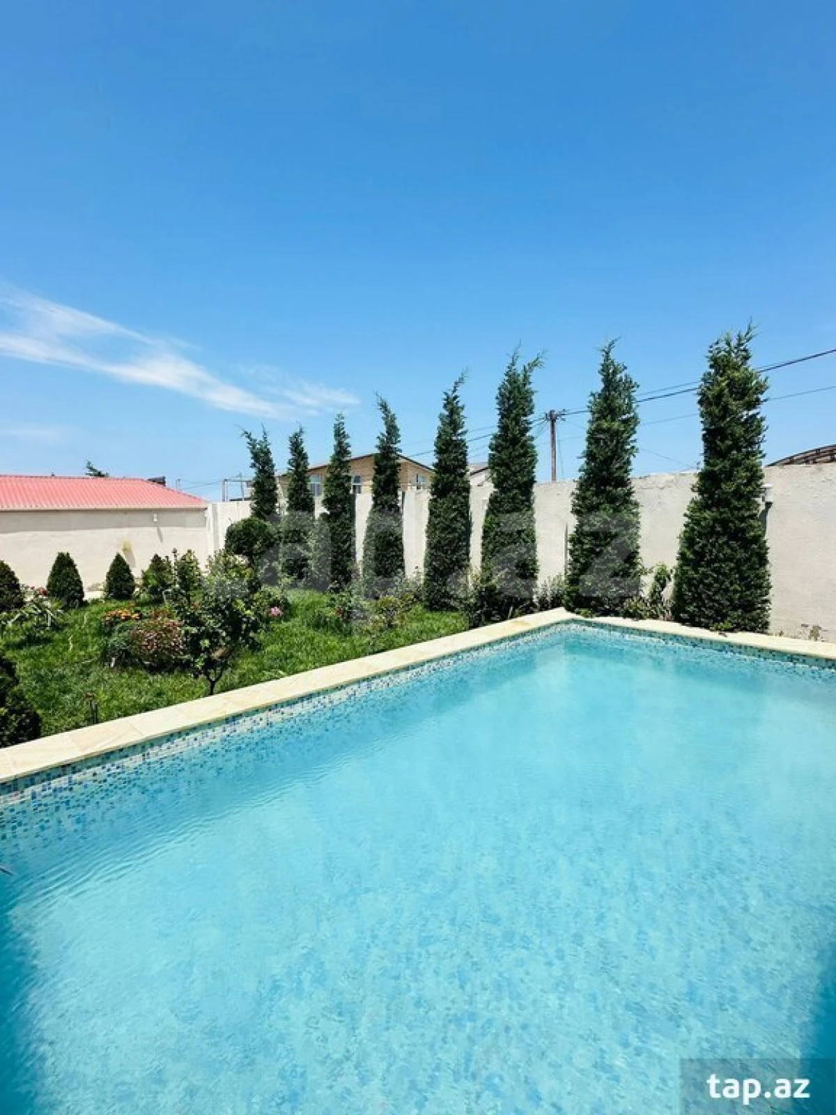 Kirayə verilir 4 otaqlı həyət evi 200 m²