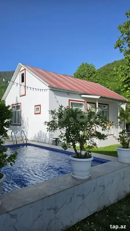 Kirayə verilir 2 otaqlı həyət evi 90 m²