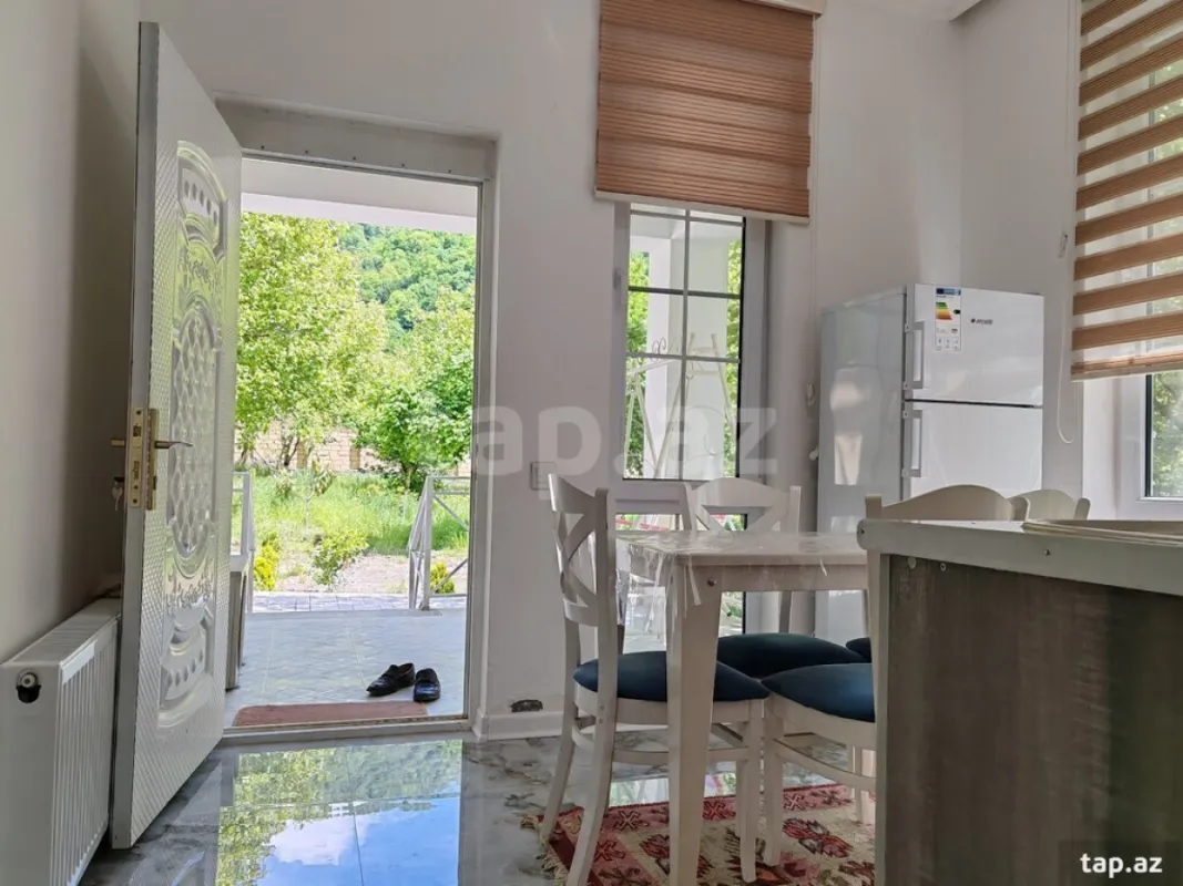 Kirayə verilir 3 otaqlı həyət evi 72 m²