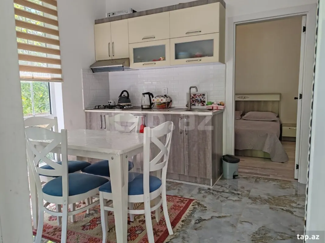 Kirayə verilir 3 otaqlı həyət evi 72 m²