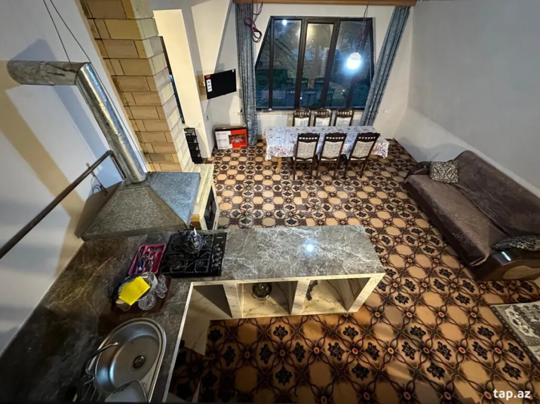 Kirayə verilir 4 otaqlı həyət evi