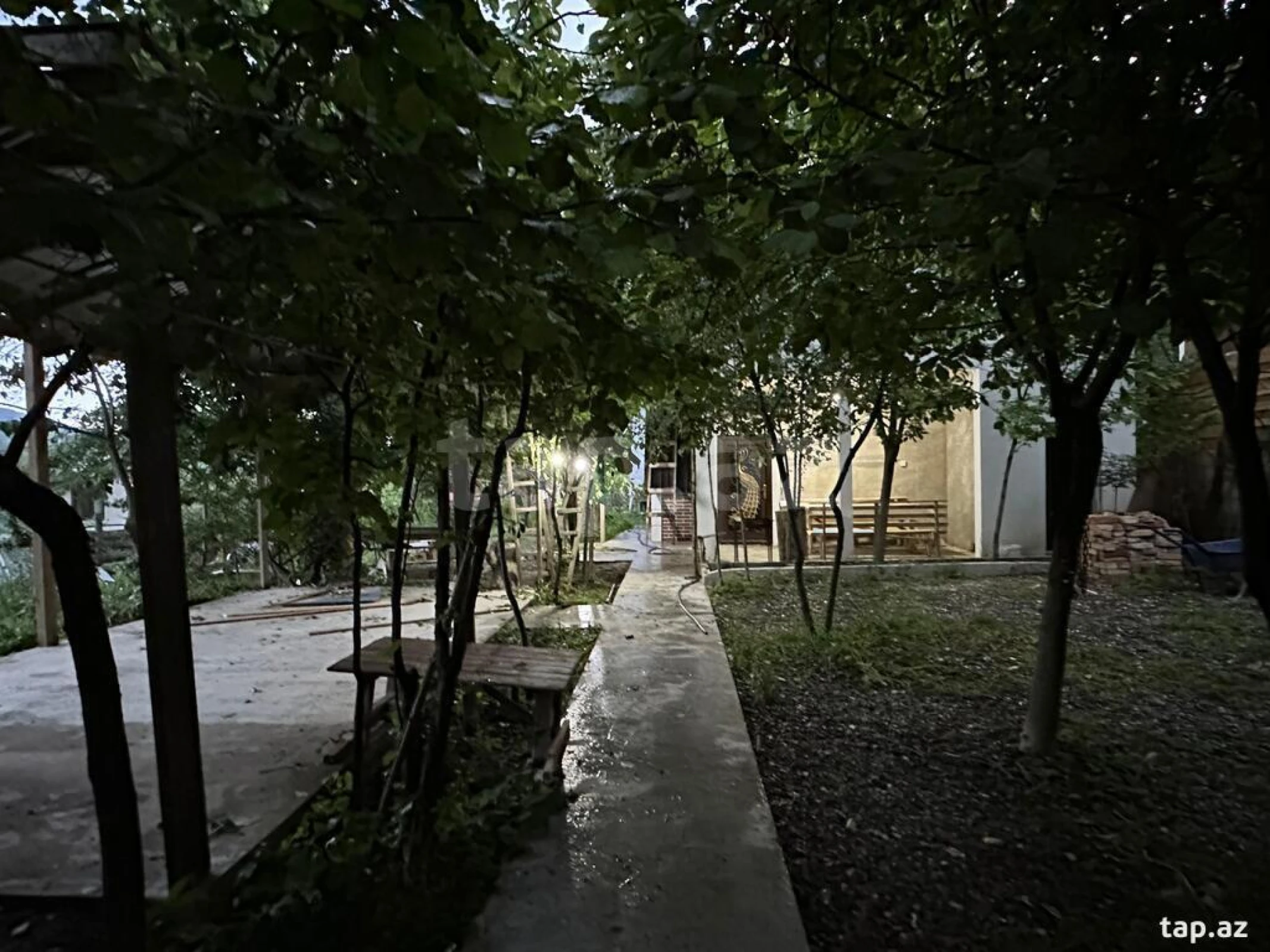 Kirayə verilir 4 otaqlı həyət evi